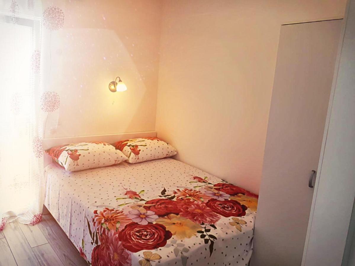 Villa House Gita à Mrljane Extérieur photo